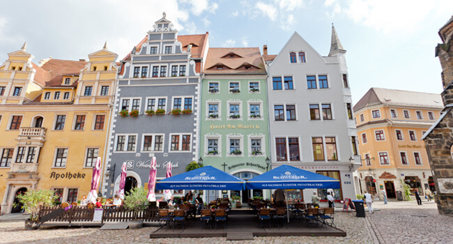 Das Schwerter Schankhaus: Ein denkmalgeschütztes Kleinod mit Kreuzgewölbe und romantisch verwinkelten Kellern, im 17. Jahrhundert erbaut und inmitten der weltberühmten Meißner Altstadt gelegen.