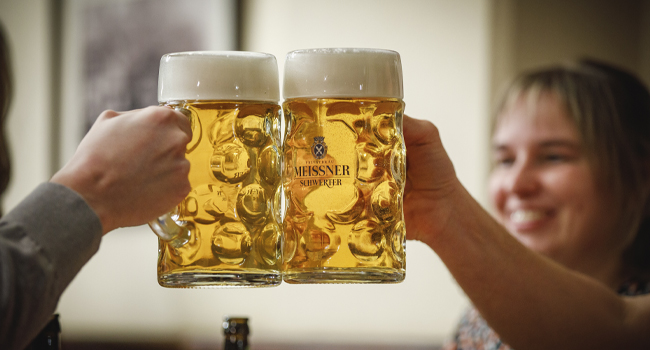 Die Bier-Spezialitäten aus der Meissner Schwerter Brauerei genießt man am besten frisch vom Fass.