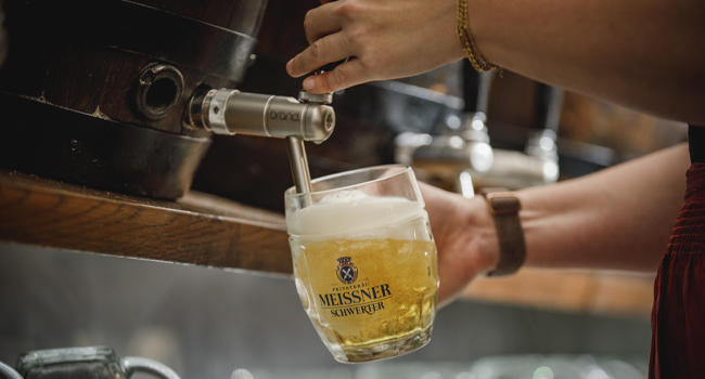 Die Bier-Spezialitäten aus der Meißner Schwerter Brauerei genießt man am besten frisch vom Fass.